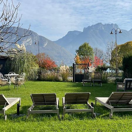 Le Chalet De La Plage Sevrier Bagian luar foto