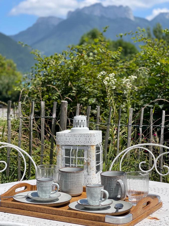 Le Chalet De La Plage Sevrier Bagian luar foto
